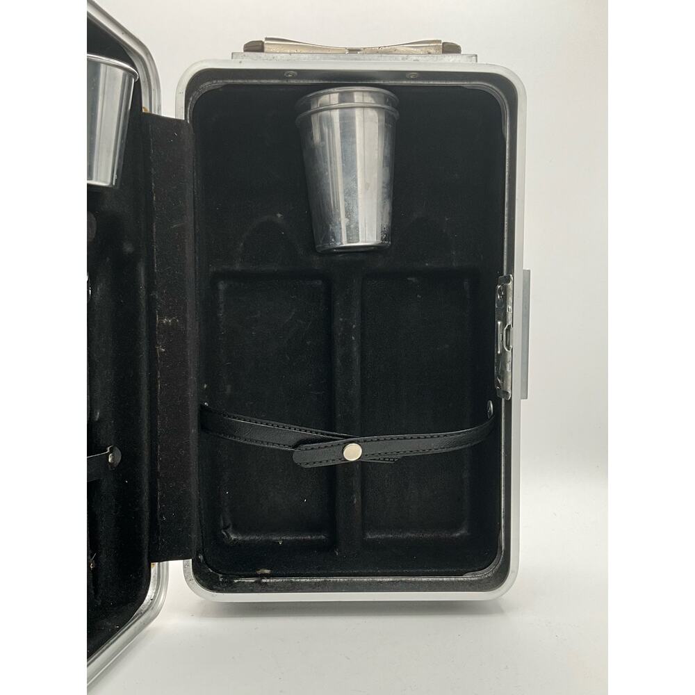 Platt Travel Bar Case Set includes key and most accessories - Picture 4 of 11